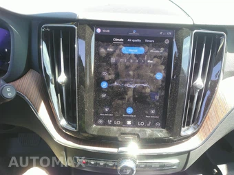 2023 Volvo XC60 B5 Plus Bright Theme – miniatura 22