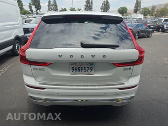 2023 Volvo XC60 B5 Plus Bright Theme – miniatura 5