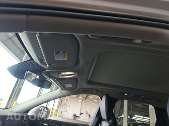 2023 Volvo XC60 B5 Plus Bright Theme – miniatura 18