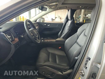 2023 Volvo XC60 B5 Plus Bright Theme – miniatura 7