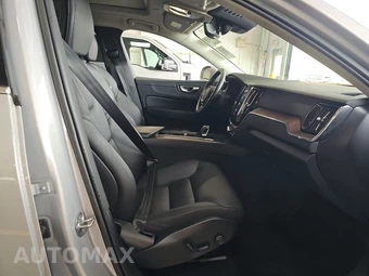 2023 Volvo XC60 B5 Plus Bright Theme – miniatura 8