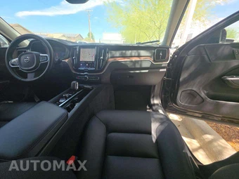 2023 Volvo XC60 B5 Plus Bright Theme - miniatura 19