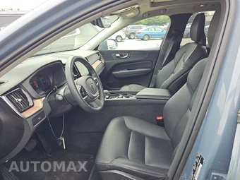 2023 Volvo XC60 B5 Plus Bright Theme – miniatura 7