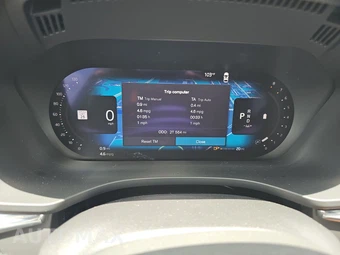 2023 Volvo XC60 B5 Plus Dark Theme – miniatura 12