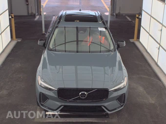 2023 Volvo XC60 B5 Plus Dark Theme – miniatura 2
