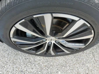 2023 Volvo XC60 B5 Plus Dark Theme – miniatura 3