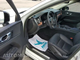 2023 Volvo XC60 B5 Plus Dark Theme – miniatura 5