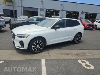 2023 Volvo XC60 B5 Plus Dark Theme
