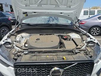 2023 Volvo XC60 B5 Plus Dark Theme – miniatura 15