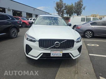 2023 Volvo XC60 B5 Plus Dark Theme – miniatura 2
