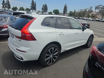 2023 Volvo XC60 B5 Plus Dark Theme – miniatura 4