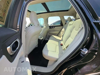 2023 Volvo XC60 B5 Plus Dark Theme – miniatura 13