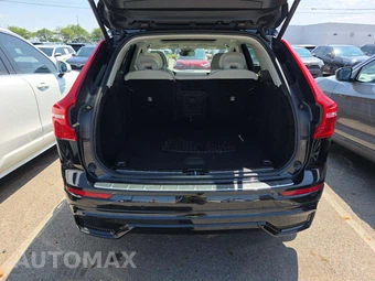 2023 Volvo XC60 B5 Plus Dark Theme – miniatura 14