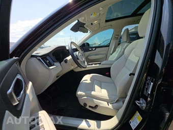 2023 Volvo XC60 B5 Plus Dark Theme – miniatura 6