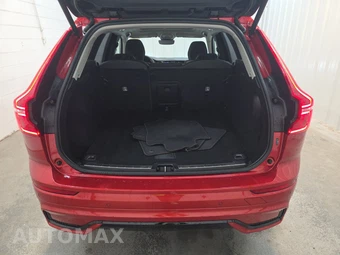 2023 Volvo XC60 B5 Plus Dark Theme - miniatura 17