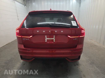 2023 Volvo XC60 B5 Plus Dark Theme - miniatura 5