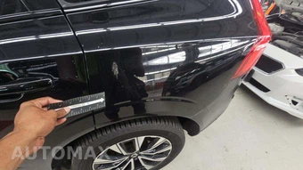 2023 Volvo XC60 B5 Plus Dark Theme - miniatura 27