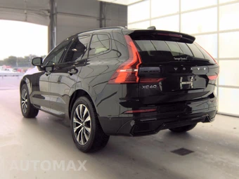 2023 Volvo XC60 B5 Plus Dark Theme - miniatura 6