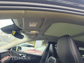 2023 Volvo XC60 B5 Ultimate Bright Theme – miniatura 18