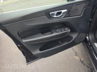 2023 Volvo XC60 B5 Ultimate Bright Theme – miniatura 9