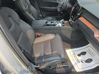 2023 Volvo XC60 B5 Ultimate Bright Theme – miniatura 18