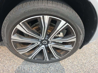 2023 Volvo XC60 B5 Ultimate Bright Theme – miniatura 23
