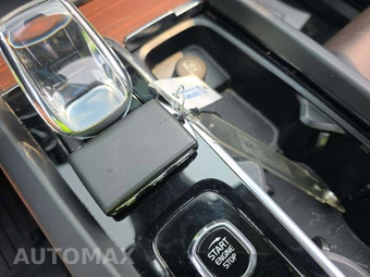 2023 Volvo XC60 B5 Ultimate Bright Theme – miniatura 8