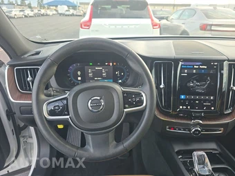 2023 Volvo XC60 B5 Ultimate Bright Theme – miniatura 10