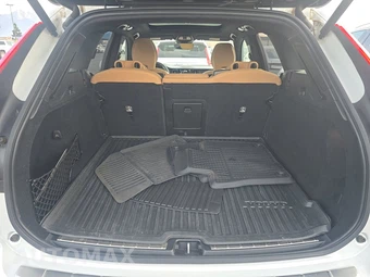2023 Volvo XC60 B5 Ultimate Bright Theme – miniatura 16