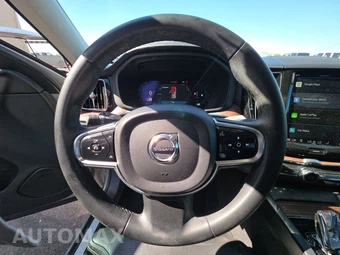 2023 Volvo XC60 B5 Ultimate Bright Theme – miniatura 10