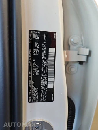 2023 Volvo XC60 B5 Ultimate Bright Theme – miniatura 14