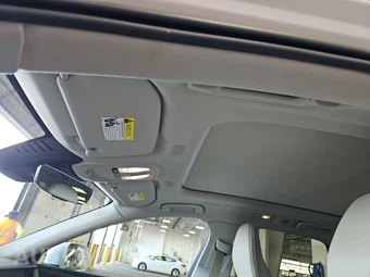 2023 Volvo XC60 B5 Ultimate Bright Theme – miniatura 19