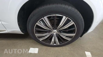 2023 Volvo XC60 B5 Ultimate Bright Theme – miniatura 23