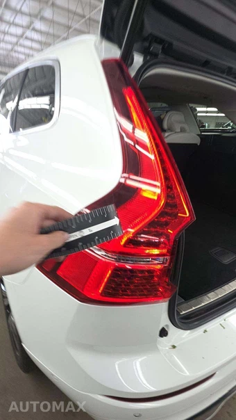 2023 Volvo XC60 B5 Ultimate Bright Theme – miniatura 30