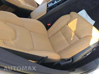 2023 Volvo XC60 B5 Ultimate Dark Theme - miniatura 15