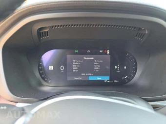 2023 Volvo XC60 B5 Ultimate Dark Theme - miniatura 6