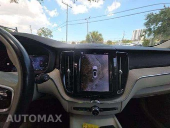 2023 Volvo XC60 B6 Ultimate Bright Theme – miniatura 10