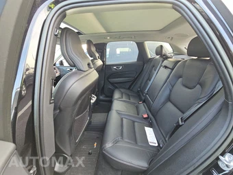2023 Volvo XC60 B6 Ultimate Dark Theme - miniatura 13