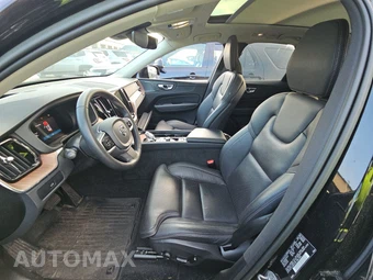 2023 Volvo XC60 B6 Ultimate Dark Theme - miniatura 7