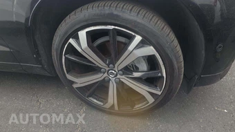 2023 Volvo XC60 B6 Ultimate Dark Theme - miniatura 26