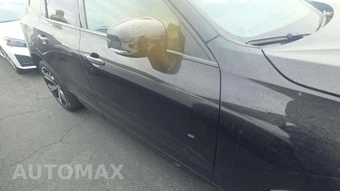 2023 Volvo XC60 B6 Ultimate Dark Theme - miniatura 29