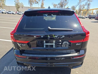 2023 Volvo XC60 B6 Ultimate Dark Theme - miniatura 5