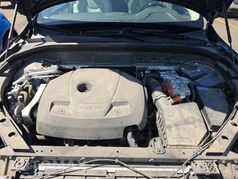 2023 Volvo XC60 Recharge Plug-In Hybrid T8 Core Bright Theme - miniatura 15