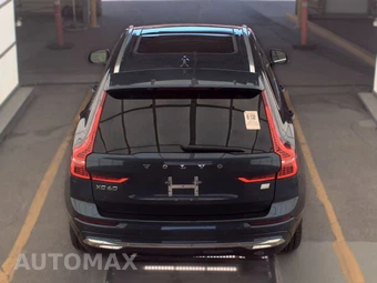 2023 Volvo XC60 Recharge Plug-In Hybrid T8 Core Bright Theme - miniatura 5