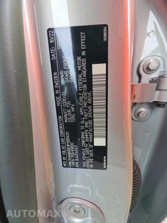 2023 Volvo XC60 Recharge Plug-In Hybrid T8 Plus Bright Theme - miniatura 15
