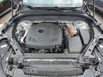 2023 Volvo XC60 Recharge Plug-In Hybrid T8 Plus Bright Theme - miniatura 16