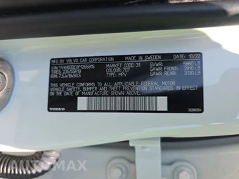 2023 Volvo XC60 Recharge Plug-In Hybrid T8 Plus Bright Theme - miniatura 14