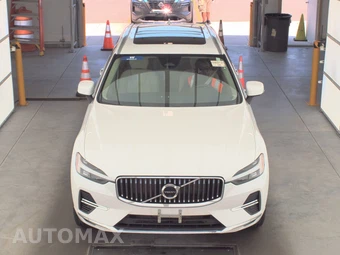 2023 Volvo XC60 Recharge Plug-In Hybrid T8 Plus Bright Theme - miniatura 2
