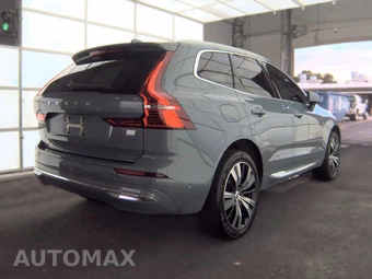2023 Volvo XC60 Recharge Plug-In Hybrid T8 Plus Bright Theme - miniatura 4