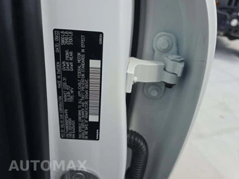 2023 Volvo XC60 Recharge Plug-In Hybrid T8 Plus Bright Theme - miniatura 2